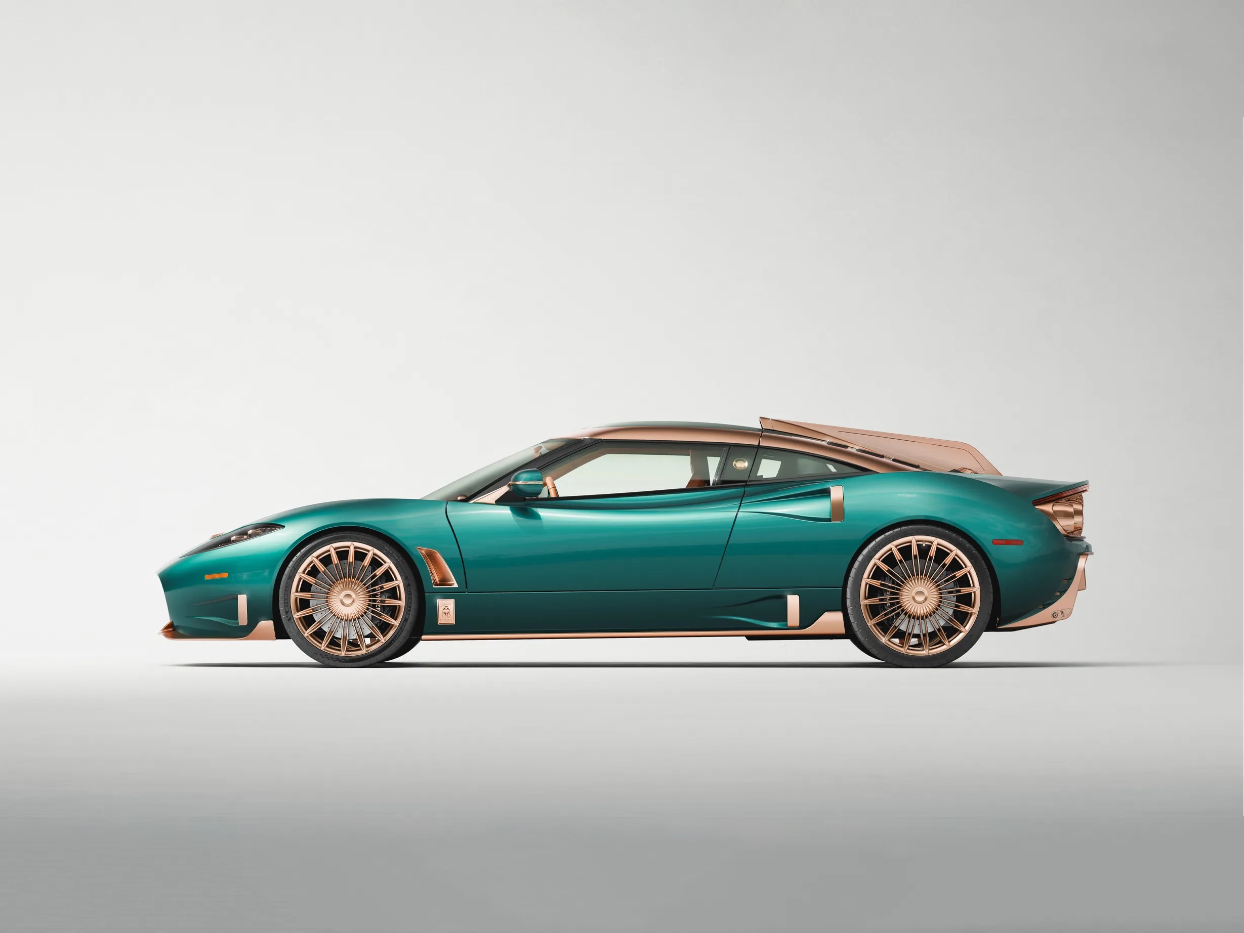 Sideview of the new Spyker car