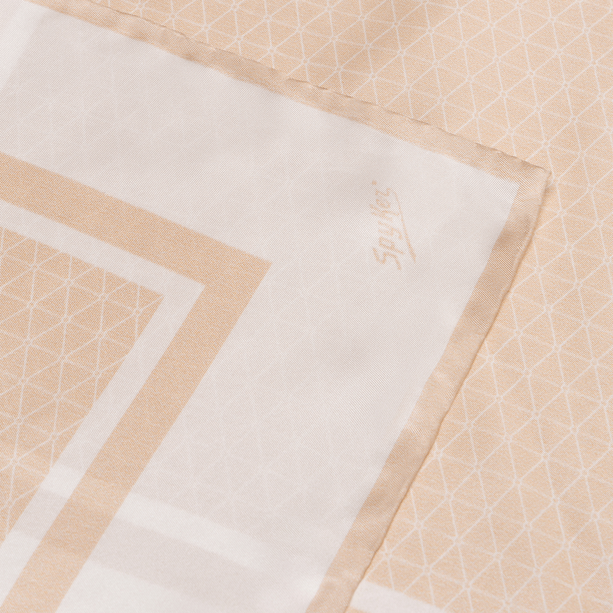 Scarf beige logo